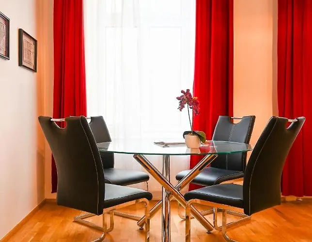 アパート Bright 2br For 6 Near Center & Metro U2 ウィーン