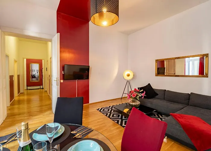 Bright 2br For 6 Near Center & Metro U2 アパート *
