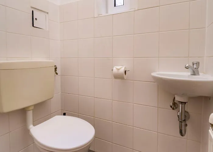 Bright 2br For 6 Near Center & Metro U2 アパート *