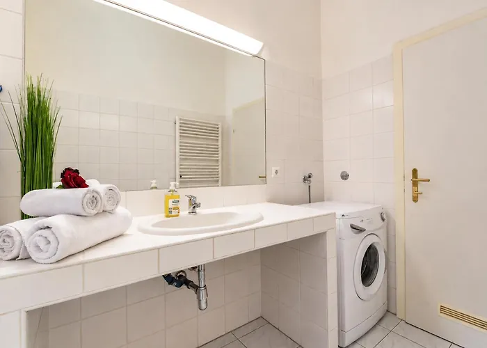 Bright 2br For 6 Near Center & Metro U2 Vienne