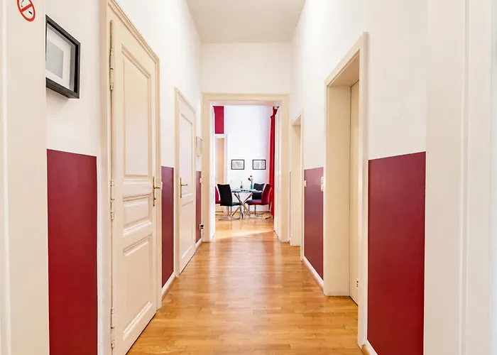 Bright 2br For 6 Near Center & Metro U2 Appartement *